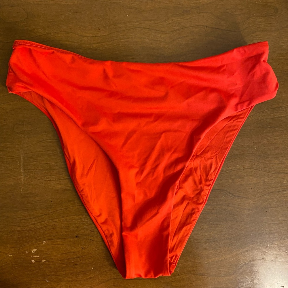 SKIMS Women's High-Cut Bikini Bottoms in Red